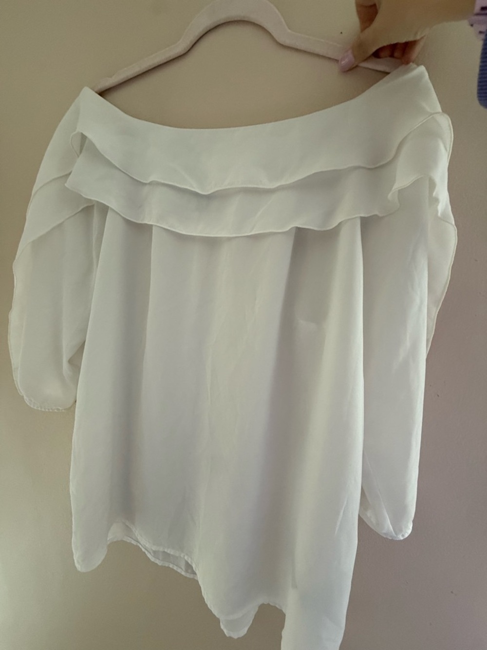 Zac & Rachel White Off-Shoulder Ruffle Top